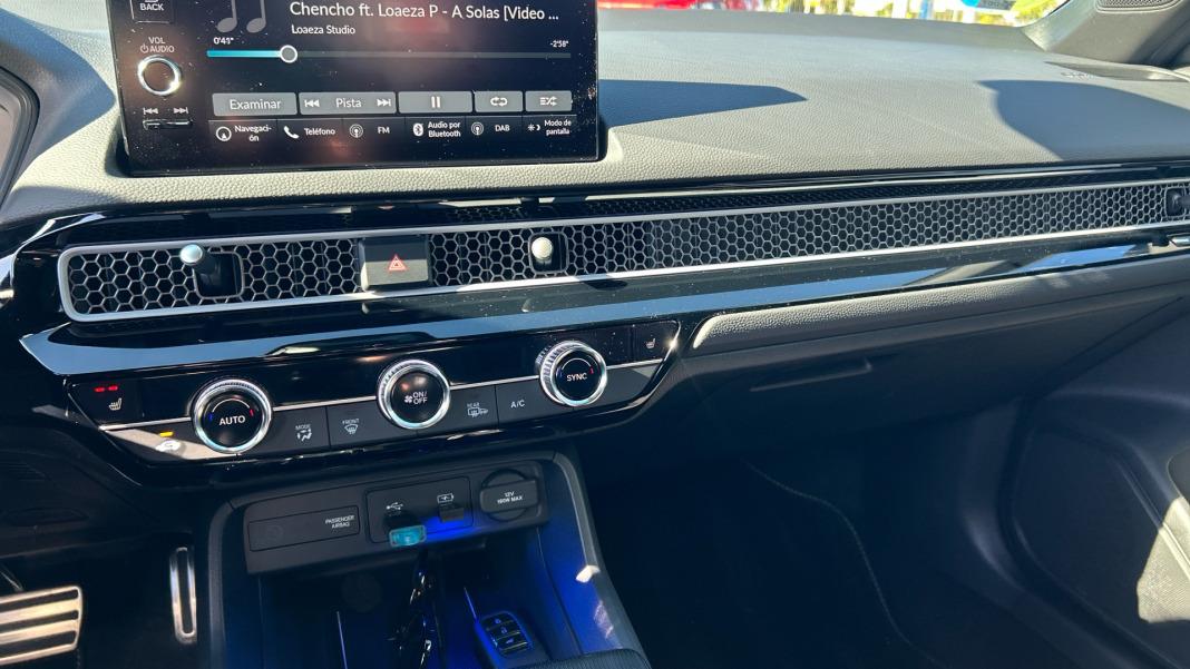 Honda Civic 2.0 i-MMD Sport CVT