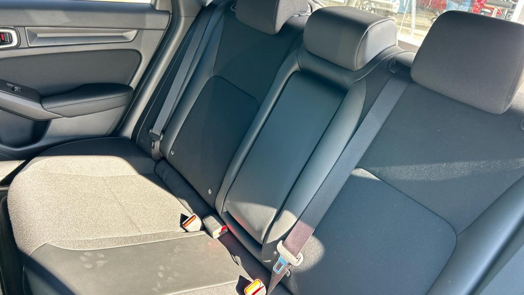 Honda Civic 2.0 i-MMD Sport CVT