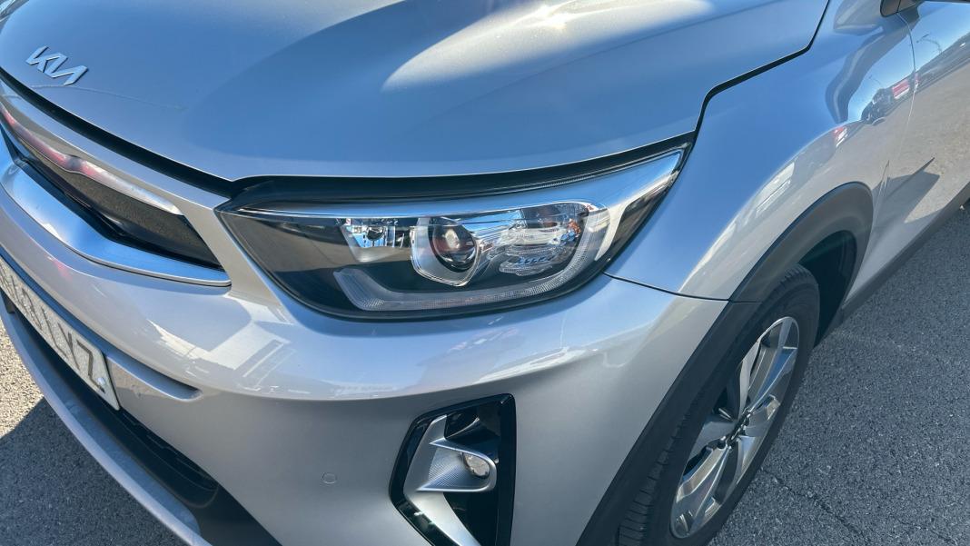Kia Stonic STONIC 1.0 T-GDI MHEV IMT 74KW DRIVE 100 5P
