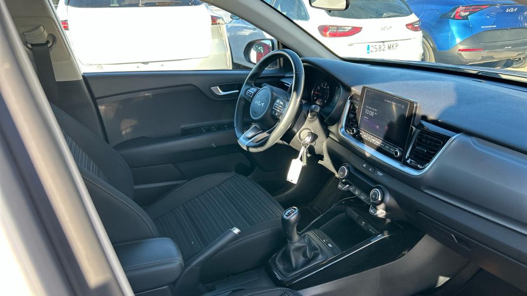 Kia Stonic STONIC 1.0 T-GDI MHEV IMT 74KW DRIVE 100 5P