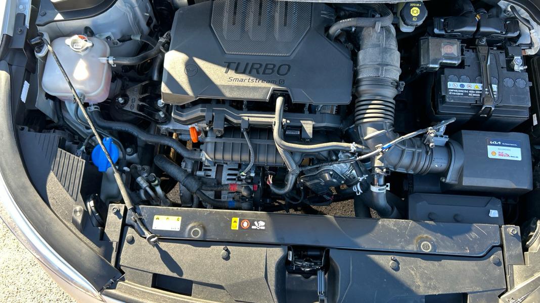 Kia Stonic STONIC 1.0 T-GDI MHEV IMT 74KW DRIVE 100 5P