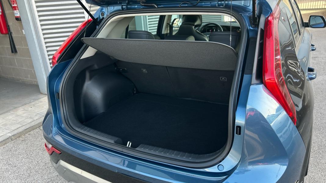 Kia Niro 1.6 GDi HEV 104kW (141CV) Drive