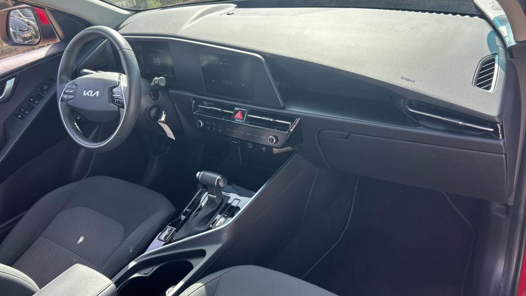 Kia Niro 1.6 GDi HEV 104kW (141CV) Concept