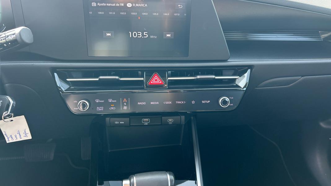Kia Niro 1.6 GDi HEV 104kW (141CV) Concept