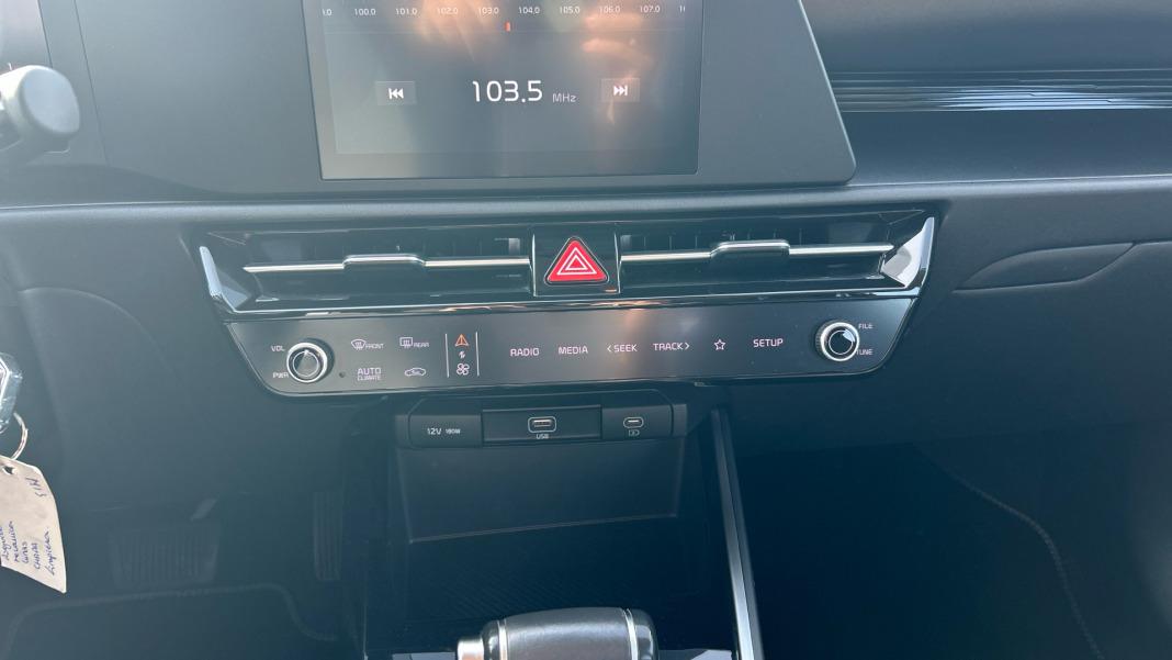 Kia Niro 1.6 GDi HEV 104kW (141CV) Concept