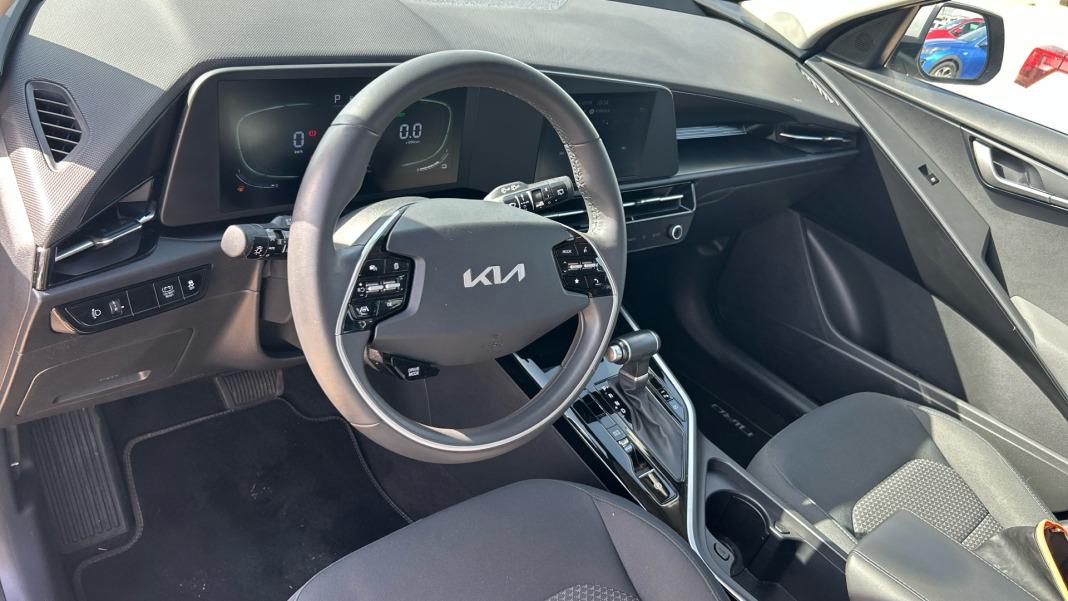 Kia Niro 1.6 GDi HEV 104kW (141CV) Concept