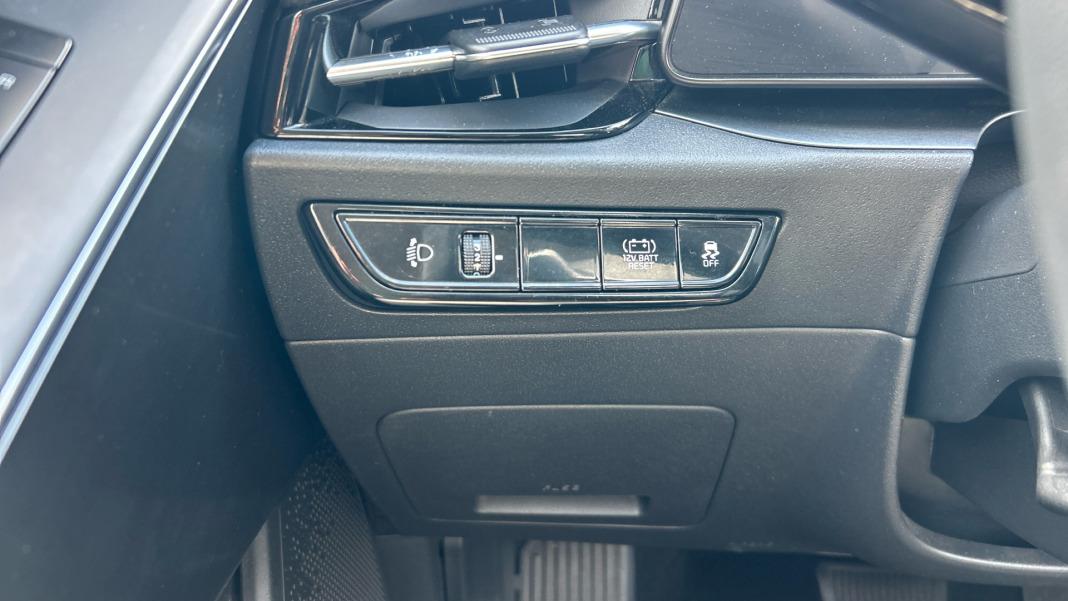Kia Niro 1.6 GDi HEV 95kW (129CV) Drive