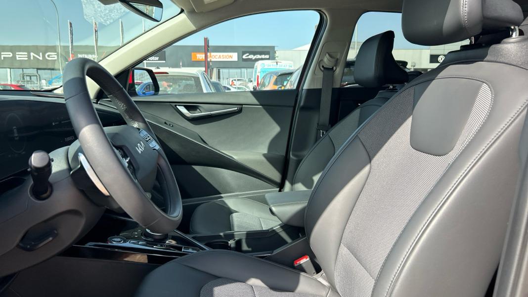 Kia Niro 1.6 GDi HEV 95kW (129CV) Drive