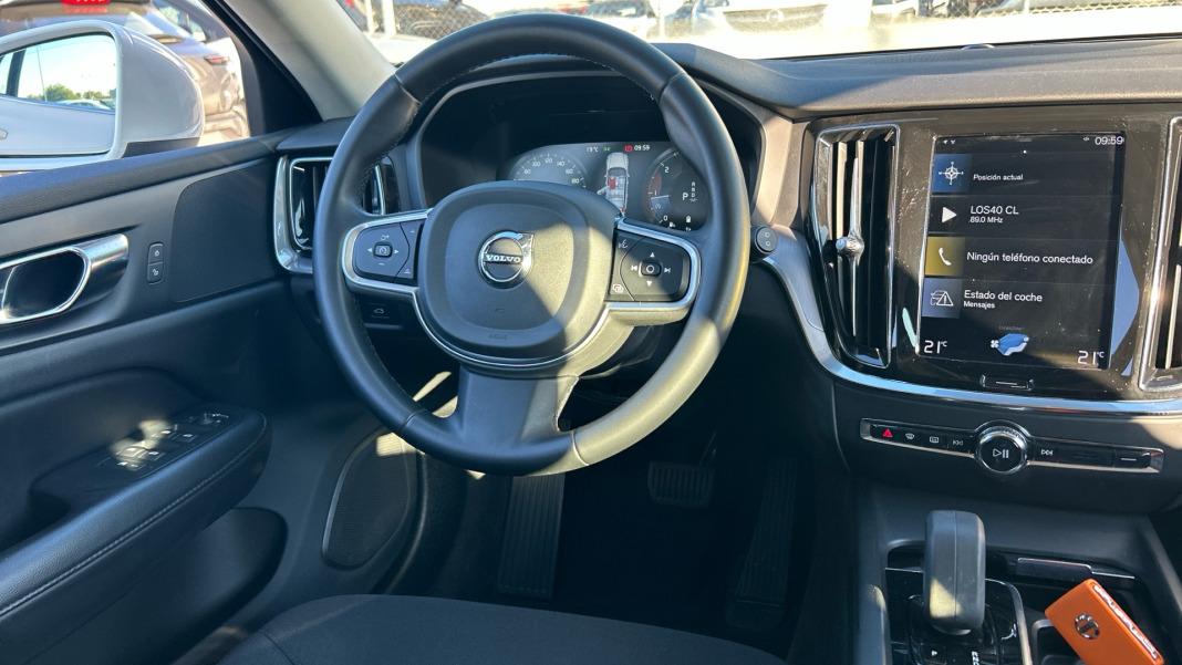Volvo V60 2.0 B4 (D) Momentum Pro Auto