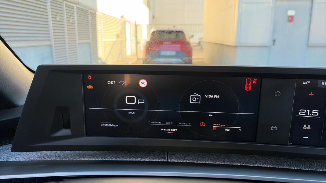 Peugeot 5008 Hybrid 1.2 107KW Allure eDCS6