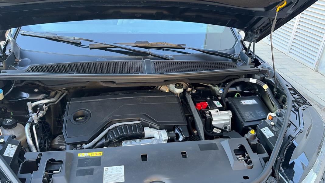 Peugeot 5008 Hybrid 1.2 107KW Allure eDCS6