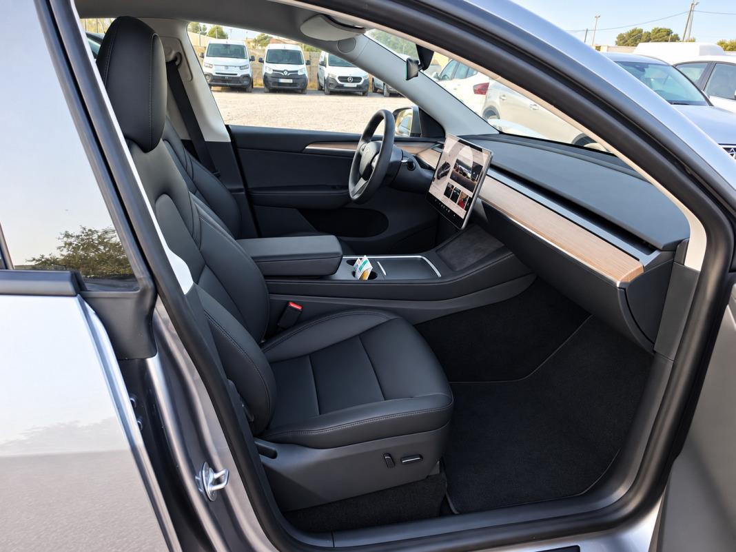 Tesla Model Y Gran Autonomía 4WD