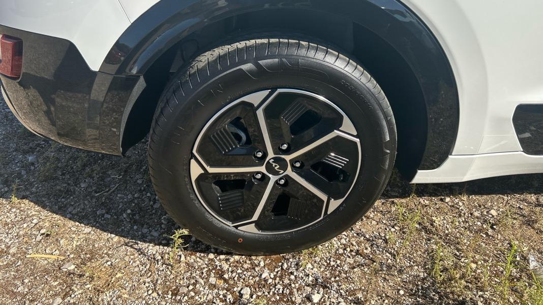 Kia Niro 1.6 GDi HEV 95kW (129CV) Drive