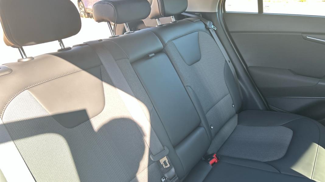 Kia Niro 1.6 GDi HEV 95kW (129CV) Drive