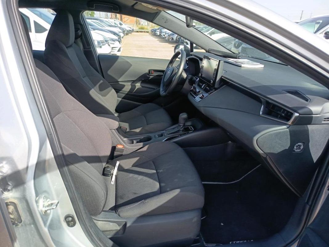Toyota Corolla 1.8 125H BUSINESS E-CVT