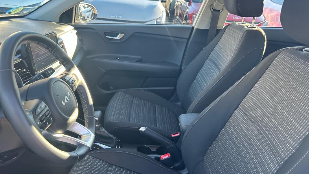 Kia Stonic STONIC 1.0 T-GDI MHEV 74KW DRIVE DCT 101 5P