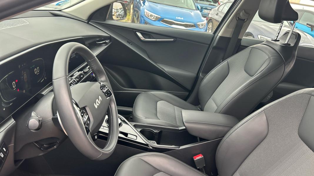 Kia Niro 1.6 GDi HEV 104kW (141CV) Drive