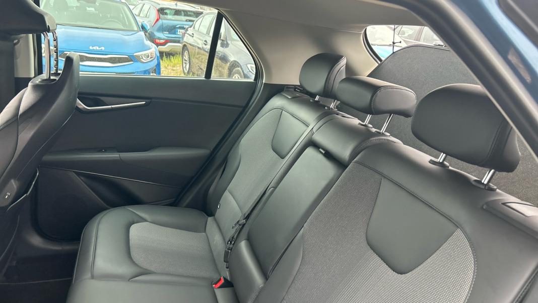 Kia Niro 1.6 GDi HEV 104kW (141CV) Drive