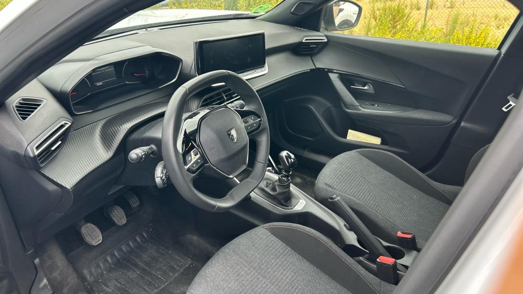 Peugeot 2008 Style Gasolina 100 SS 6 Vel. MAN
