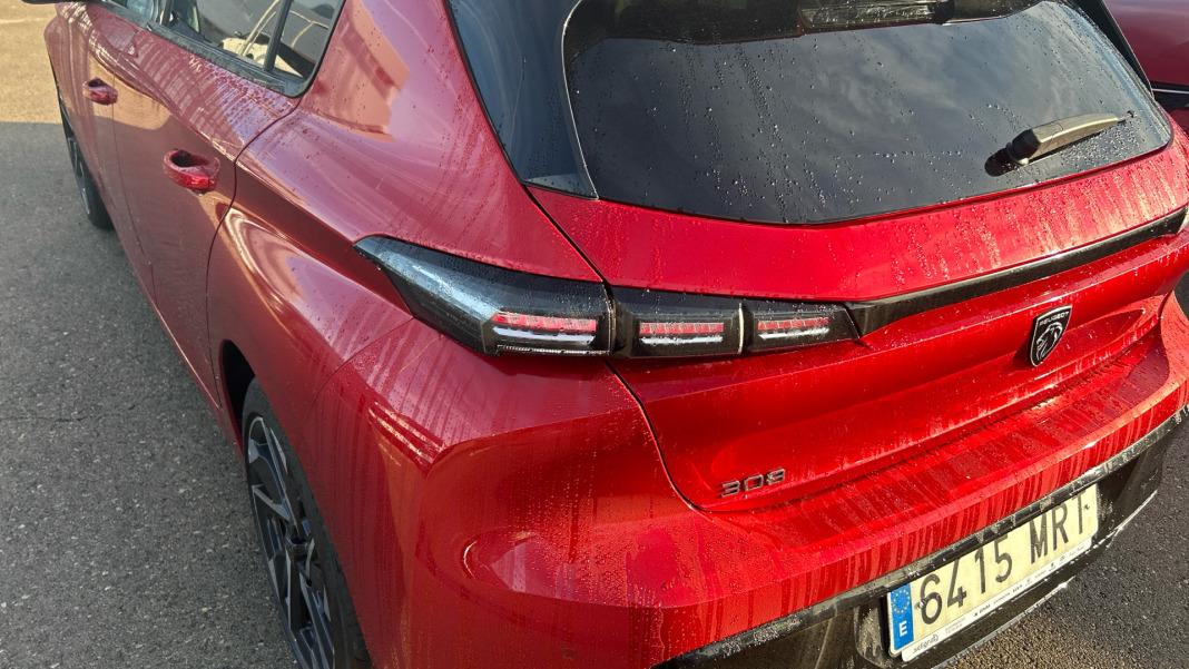 Peugeot 308 5P Allure Gasolina 130 SS MAN