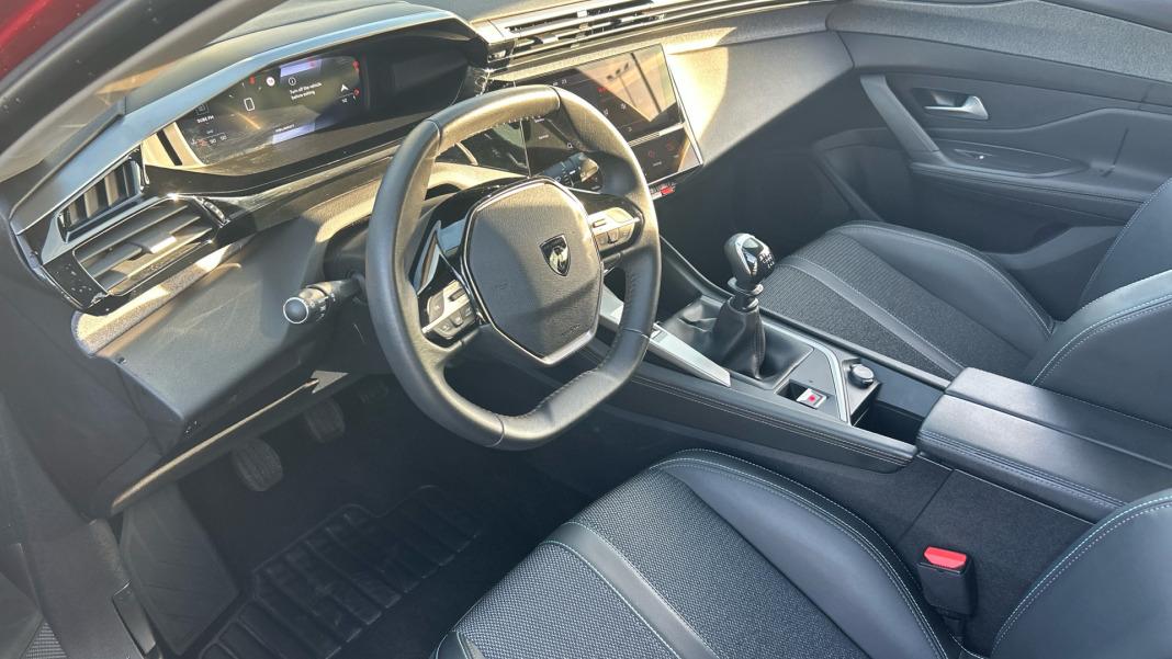 Peugeot 308 5P Allure Gasolina 130 SS MAN