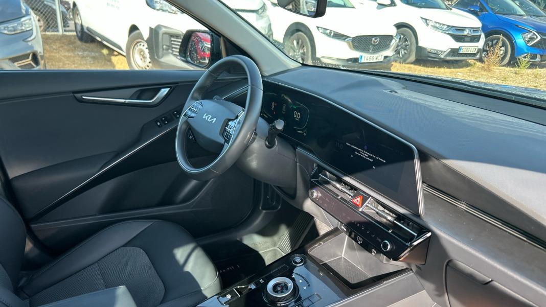 Kia Niro 1.6 GDi HEV 95kW (129CV) Drive