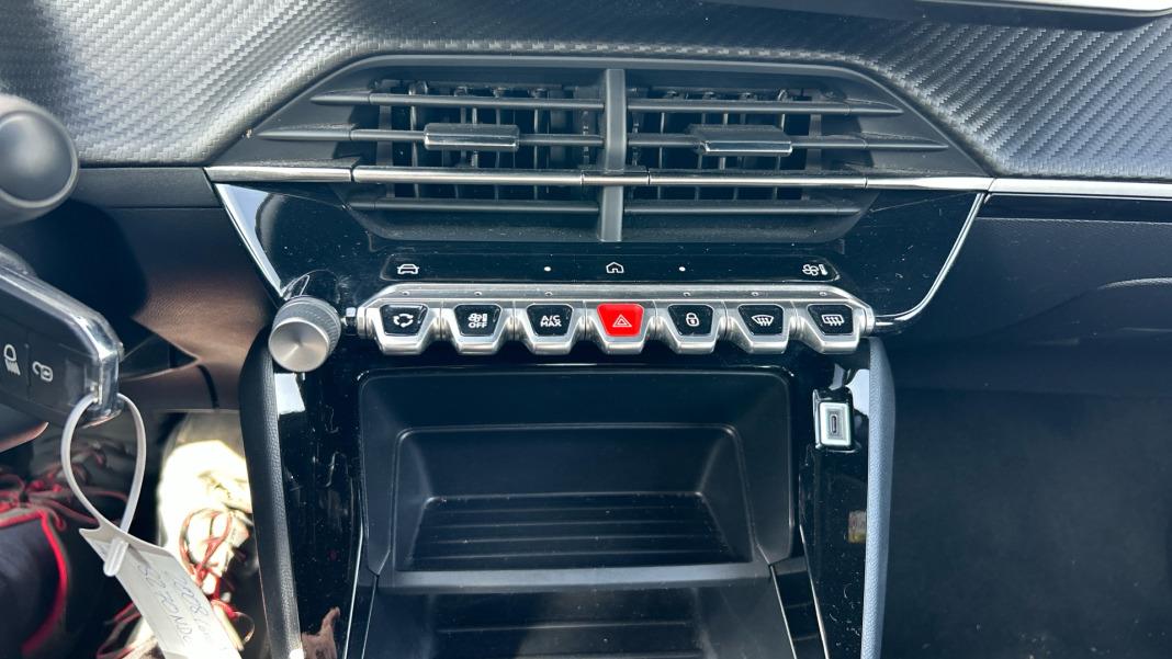 Peugeot 2008 Style Gasolina 100 SS 6 Vel. MAN