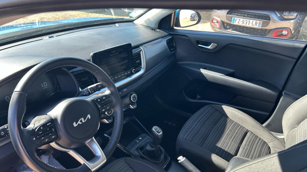 Kia Stonic STONIC 1.0 T-GDI MHEV IMT 74KW DRIVE 100 5P