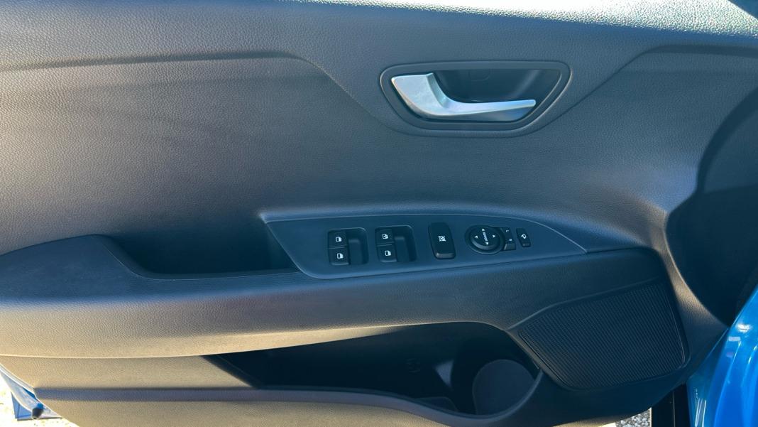 Kia Stonic STONIC 1.0 T-GDI MHEV IMT 74KW DRIVE 100 5P