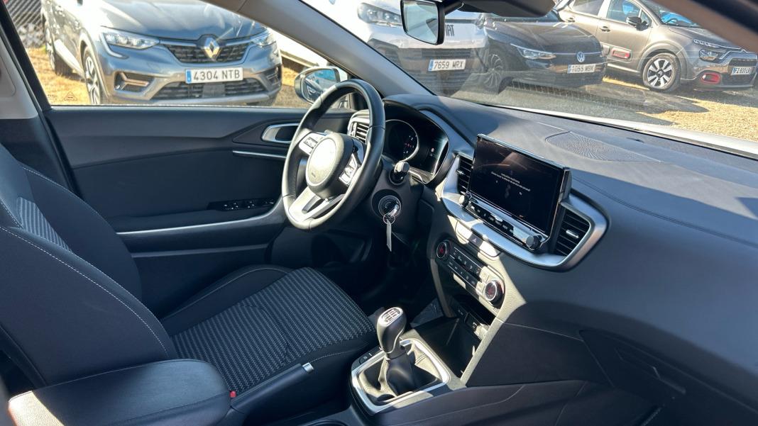 Kia Xceed XCEED 1.0 T-GDI 74KW DRIVE 100 5P