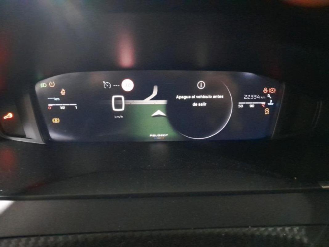 Peugeot 2008 Allure Gasolina 100 SS 6 Vel. MAN
