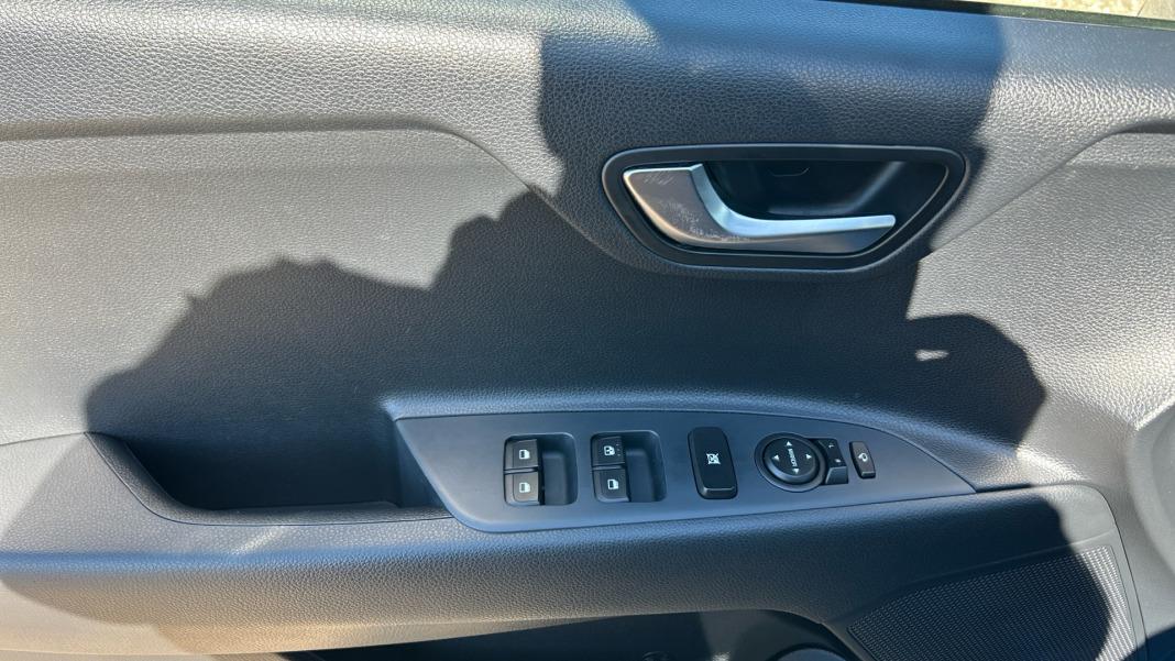 Kia Stonic STONIC 1.0 T-GDI MHEV IMT 74KW DRIVE 100 5P