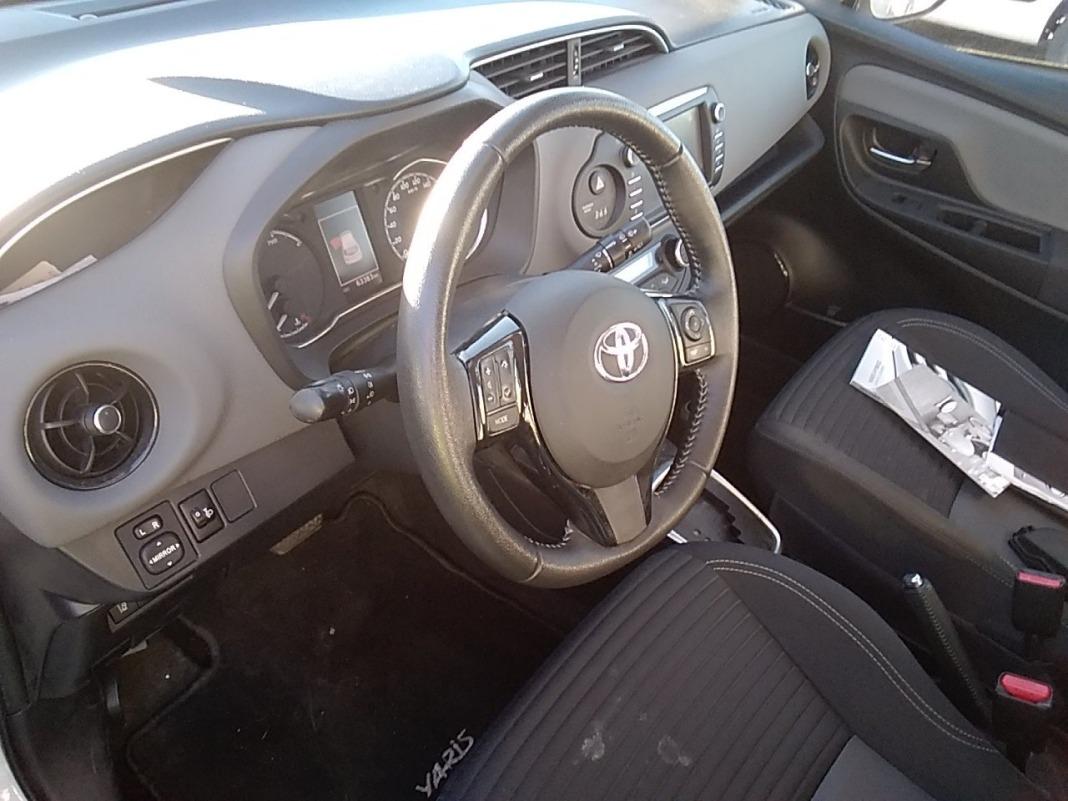 Toyota Yaris YARIS 1.5 VVT-I HYBRID ADVANCE AUTO 100 5P