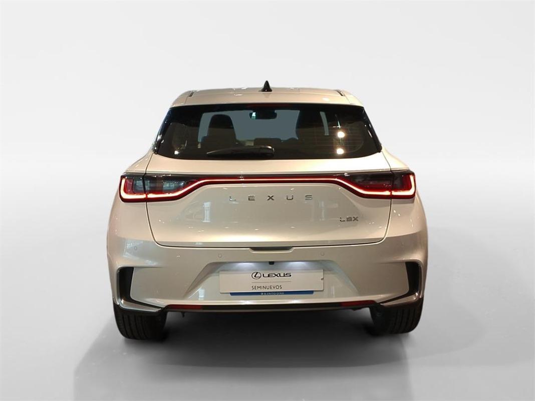LEXUS Lbx ELEGANT+