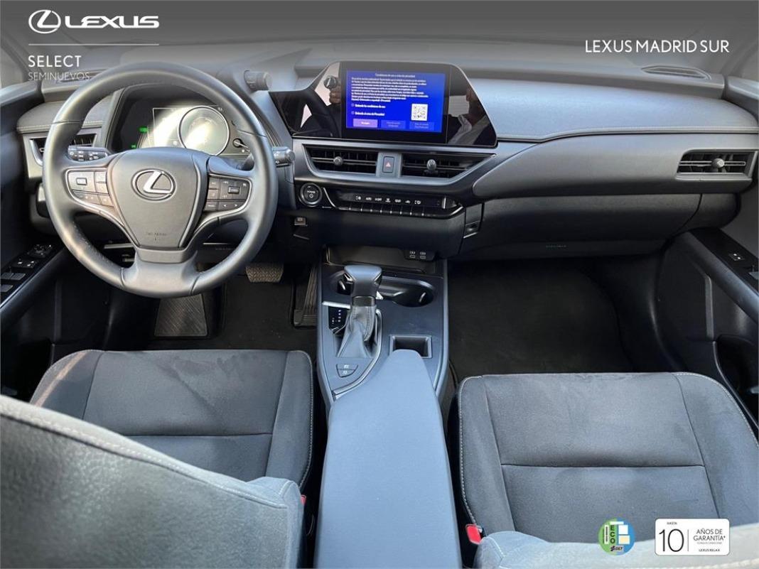 LEXUS Ux PREMIUM