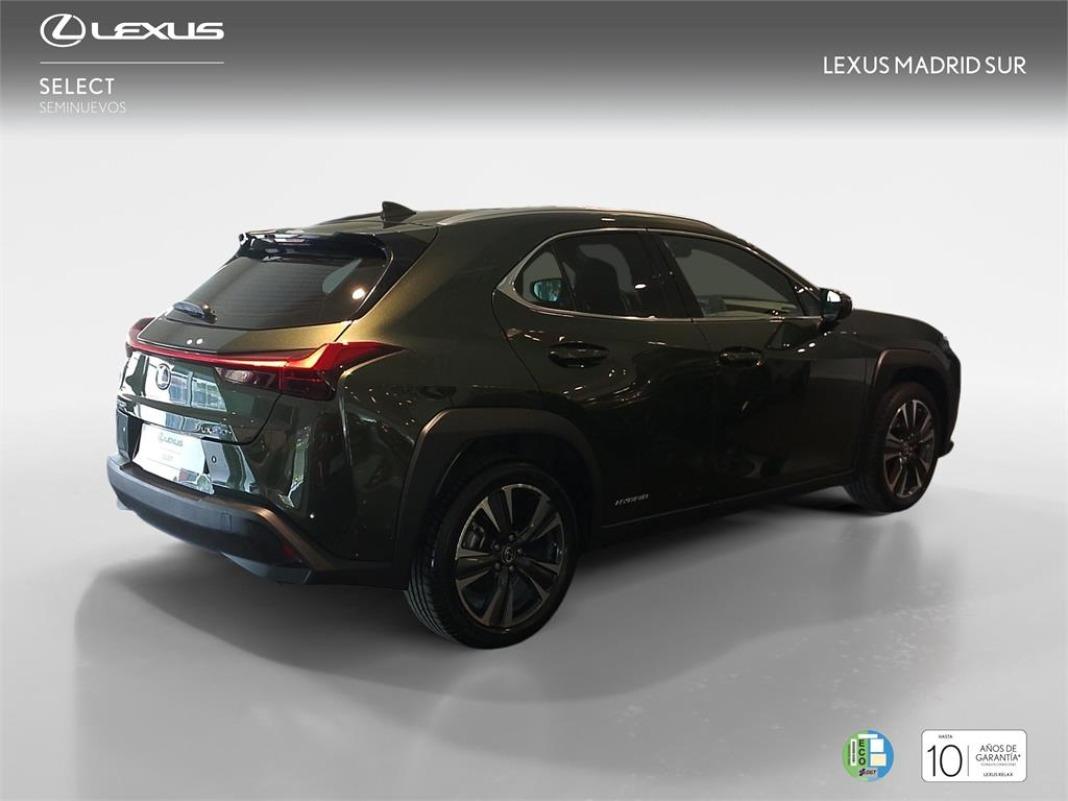 LEXUS Ux PREMIUM