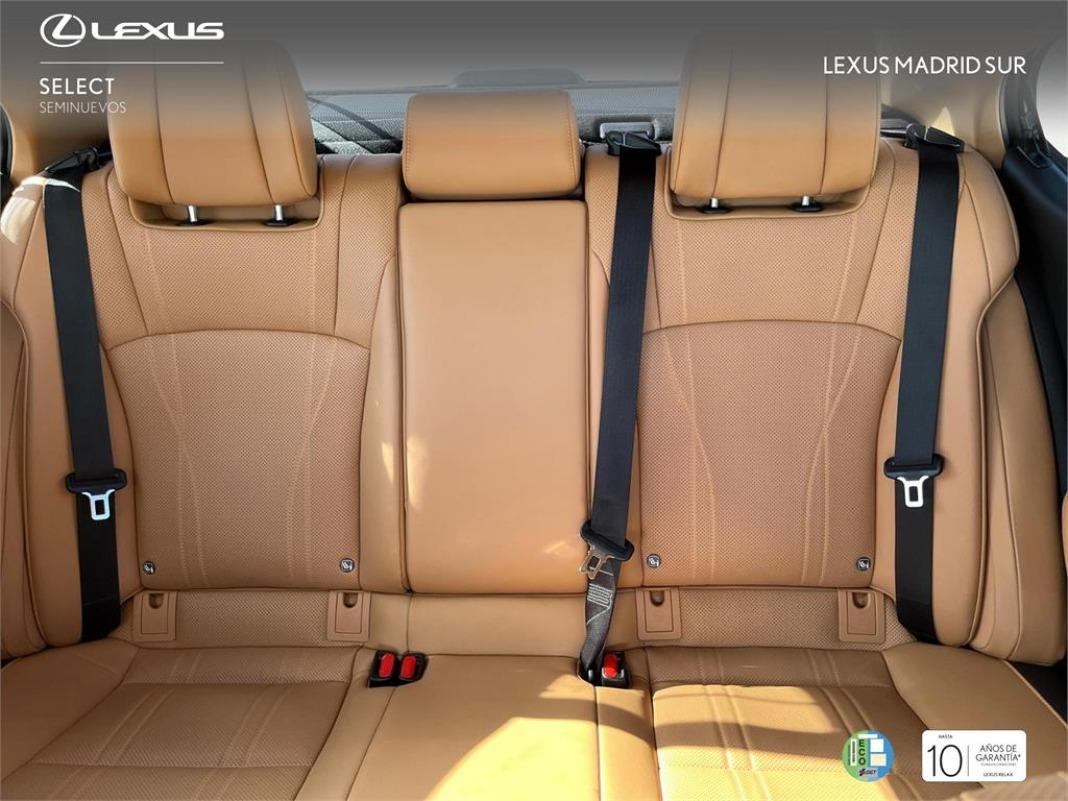 LEXUS Es SEDÁN PREMIUM 2.5 Hibrido HEV CVT (2WD)