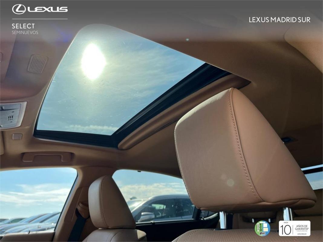 LEXUS Es SEDÁN PREMIUM 2.5 Hibrido HEV CVT (2WD)