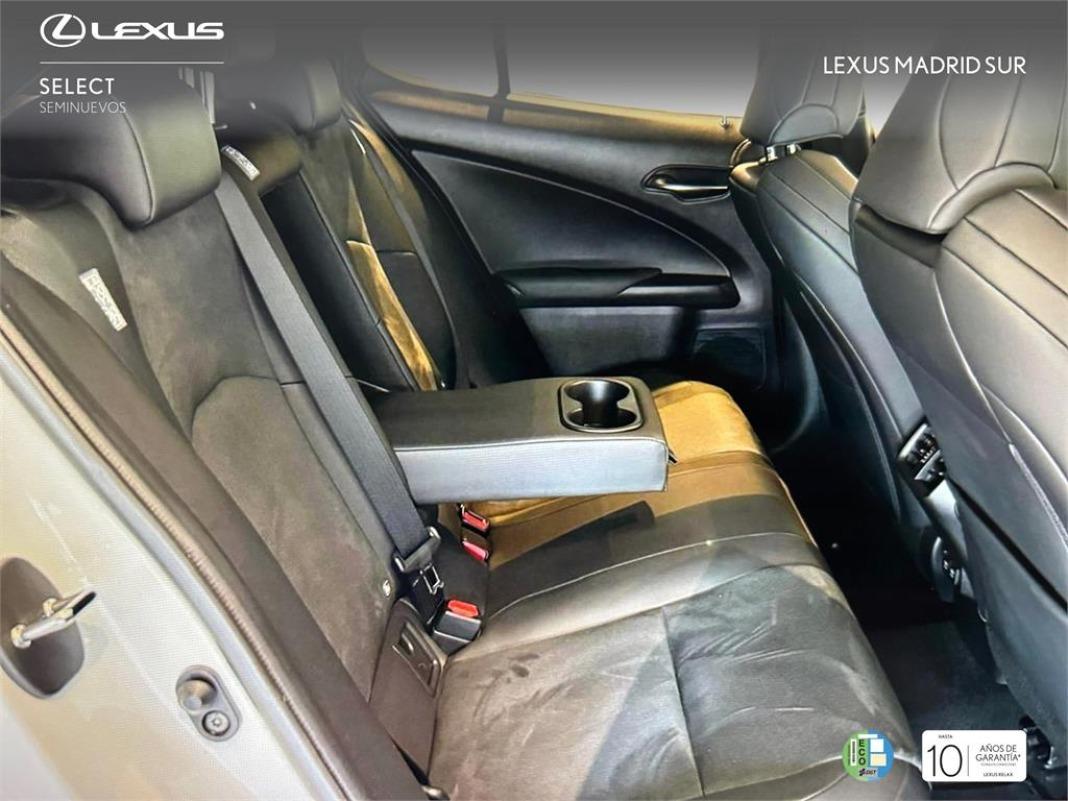 LEXUS Ux SUV ENGAWA (UX-2WD) 2.0 Híbrido Gasolina Transmisi
