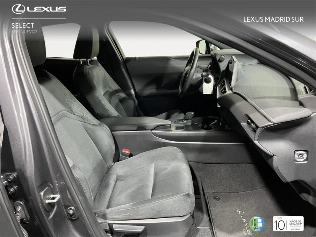 LEXUS Ux 300h UX+