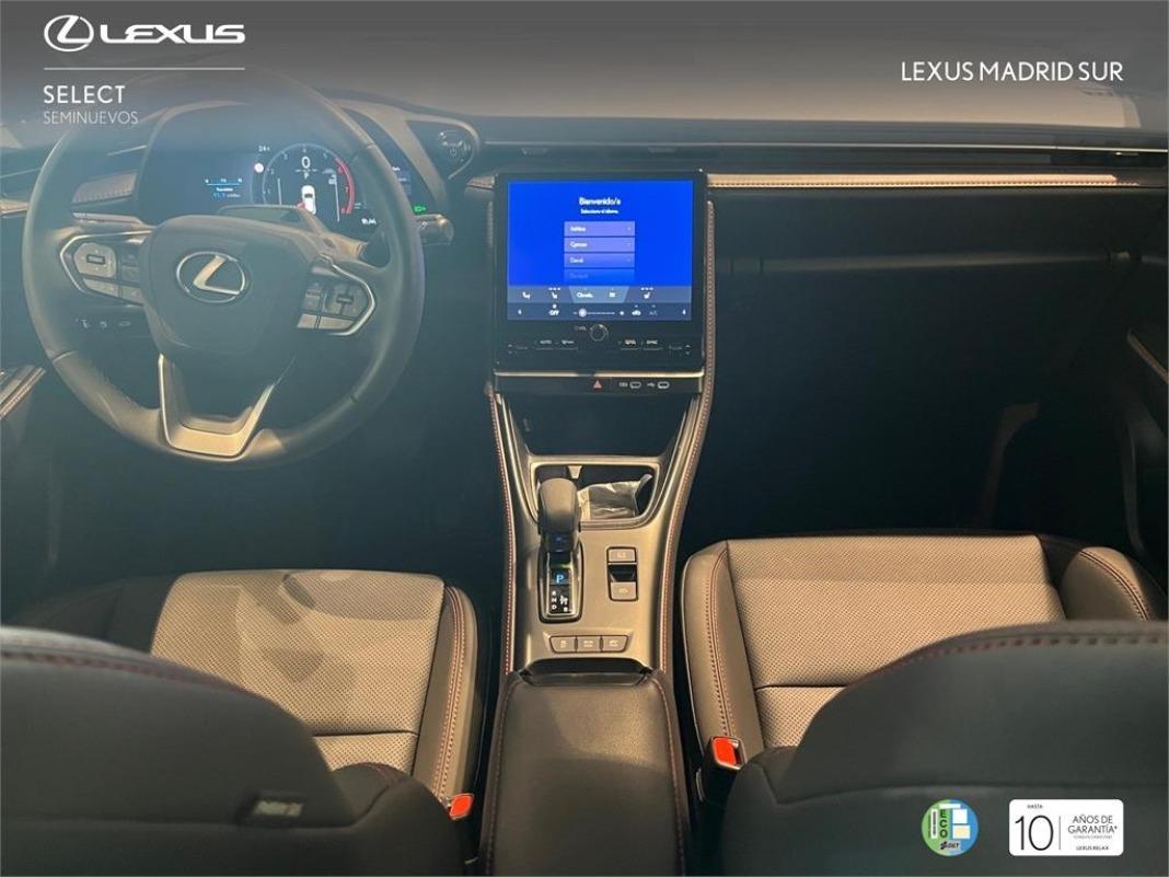 LEXUS Lbx Elegant+ Black