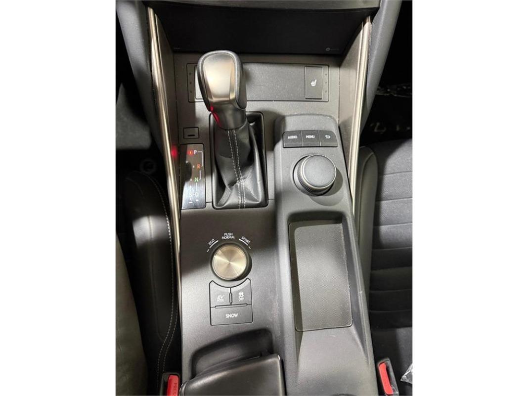 LEXUS Is 300h Executive