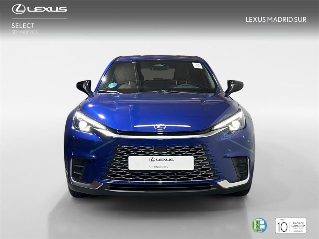 LEXUS Lbx Elegant+