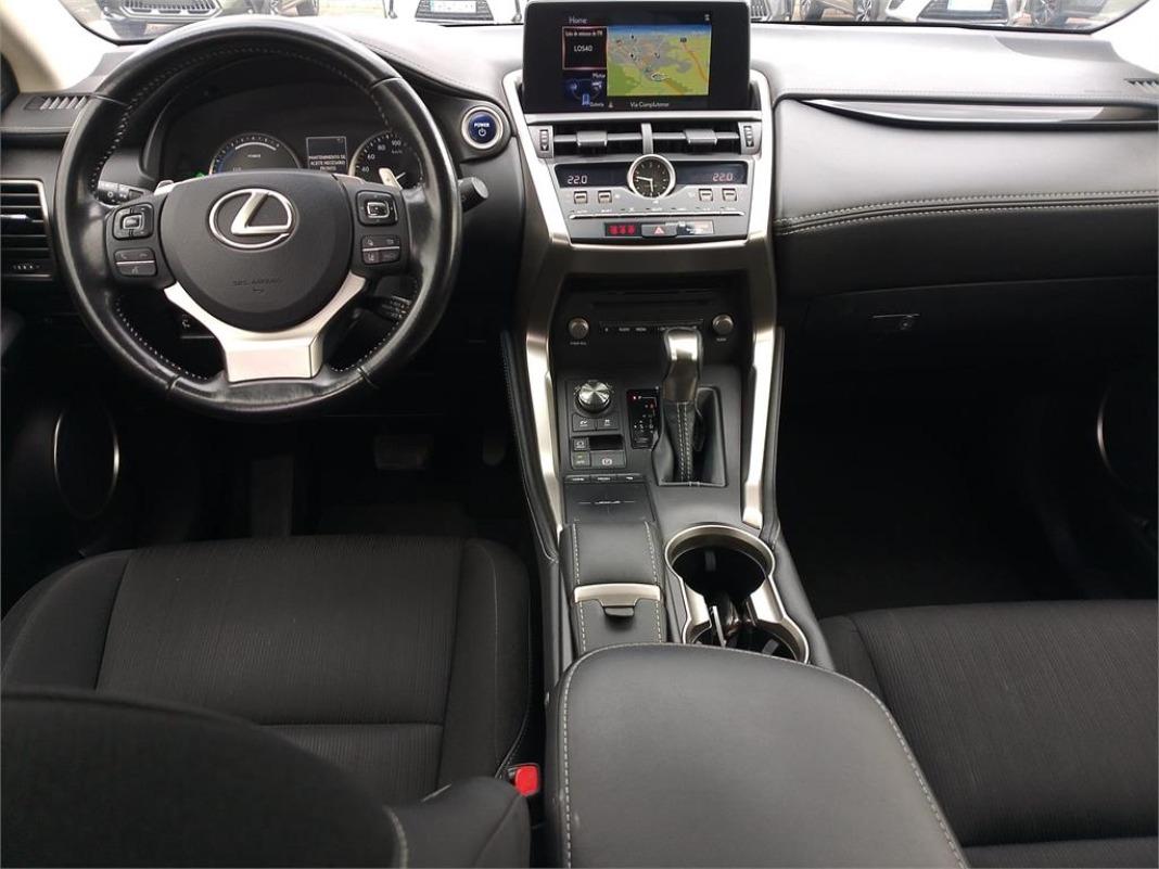 LEXUS Nx 300h Business Navigation 2WD