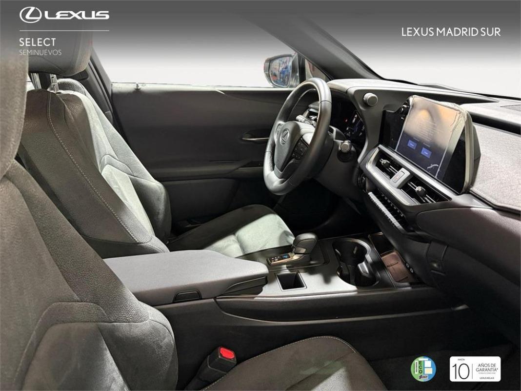 LEXUS Ux 300h UX+