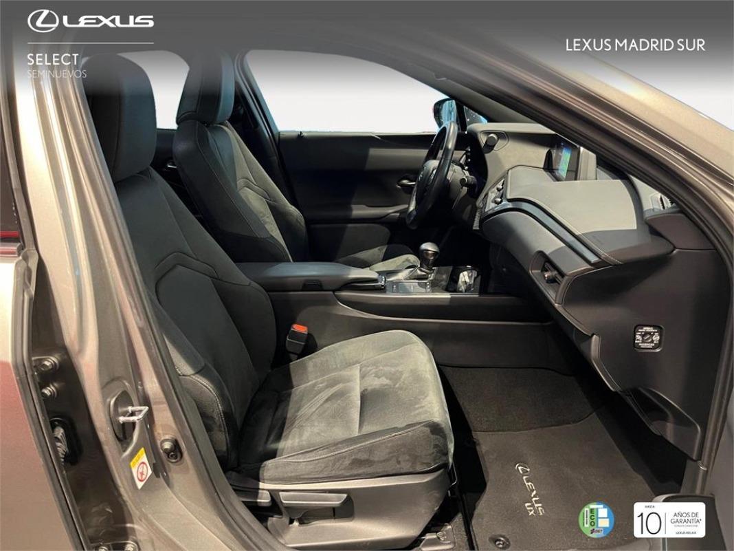 LEXUS Ux 300e Business