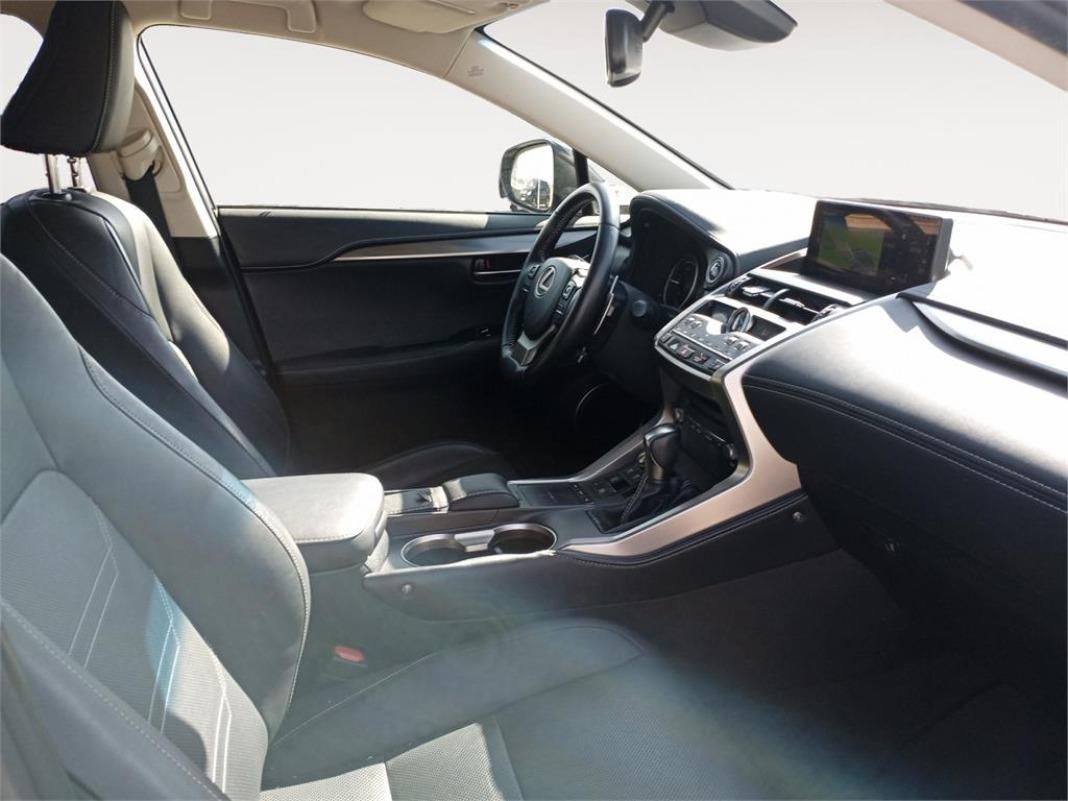 LEXUS Nx 300h Premium 2WD