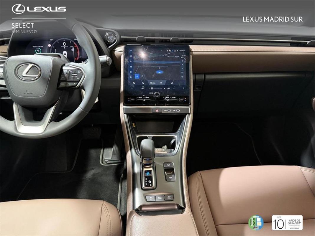 LEXUS Lbx Elegant