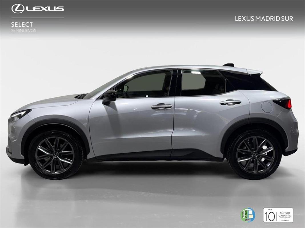 LEXUS Lbx Elegant