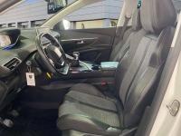 Peugeot 3008 1.2 PURETECH 96KW (130CV) S&S Allure